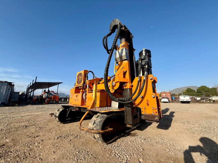 2015 Hincadora PAUSELLI 900 con Martillo Hidráulico INDECO - Imagen 17