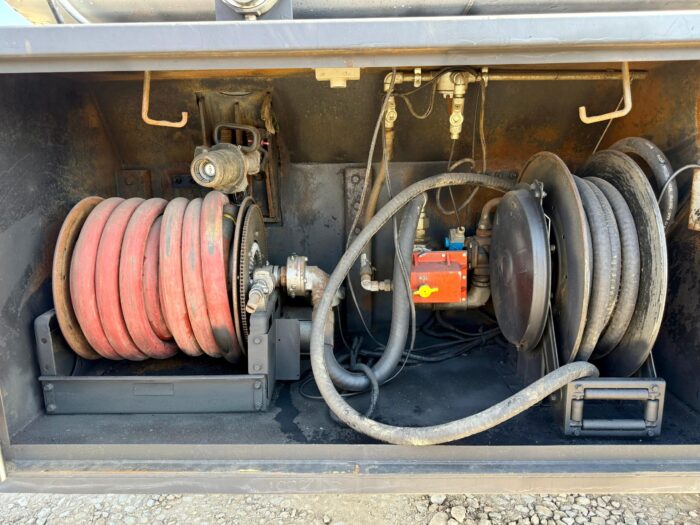 2018 Camión Mack GU813 Granite Estanque Combustible 18.000 lts - Imagen 15