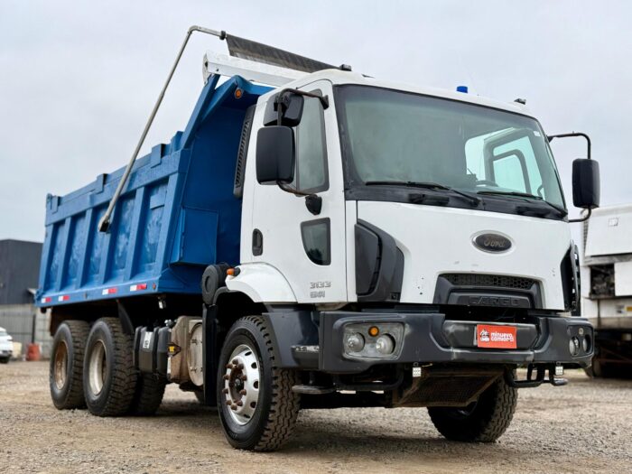 2014 Camión Ford Cargo 3133 Tolva de 12-14 m3 -280.000 kms - Imagen 3