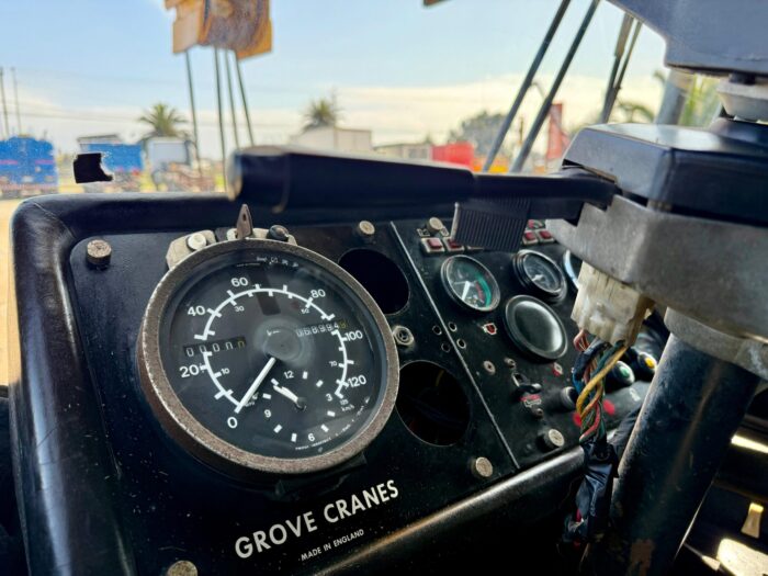1989 Camión GROVE TMS 475 con Grúa Hidráulica para Alto Tonelaje (45 TONS) - Imagen 11