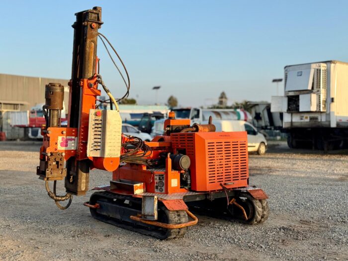 2011 Hincadora PAUSELLI 700 con Martillo Hidráulico INDECO - Imagen 2