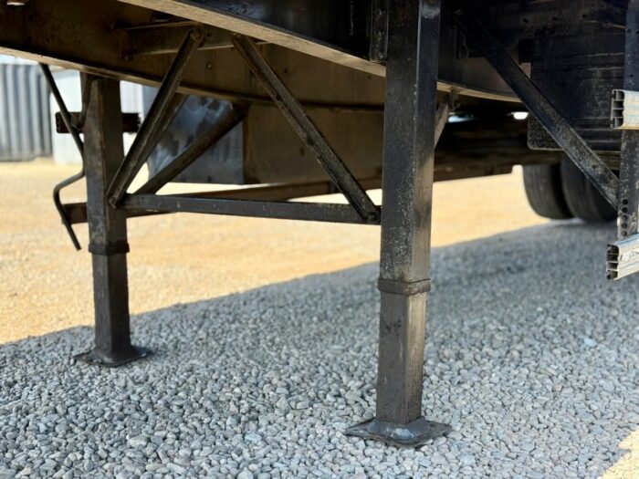2019 Semirremolque Randon Rampla Plana 13.5 m con barandas y piñas - Imagen 12