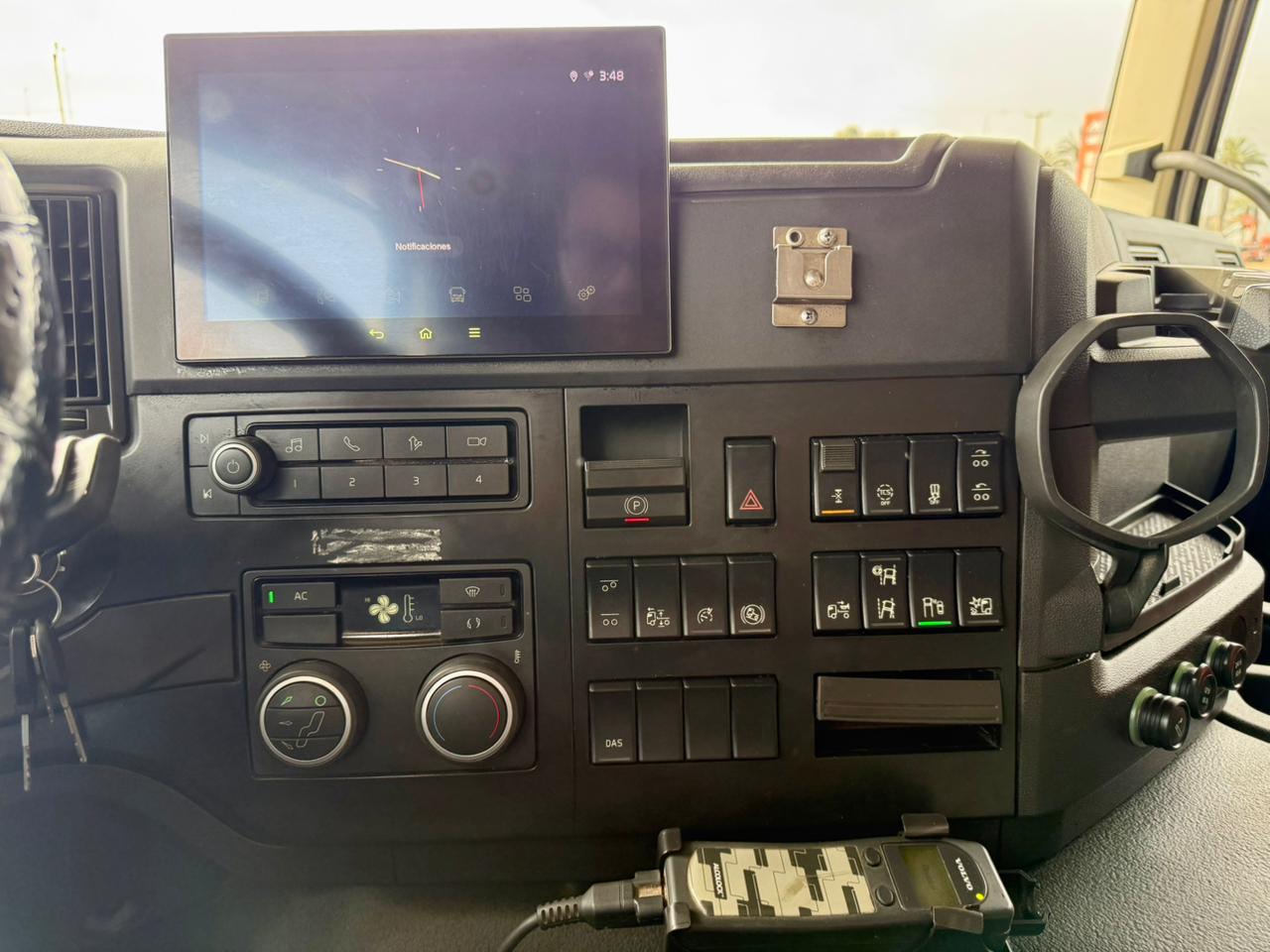 2022 Tractocamion Volvo FMX 460 - 6x4 Desconectable - SEMINUEVO - Imagen 16