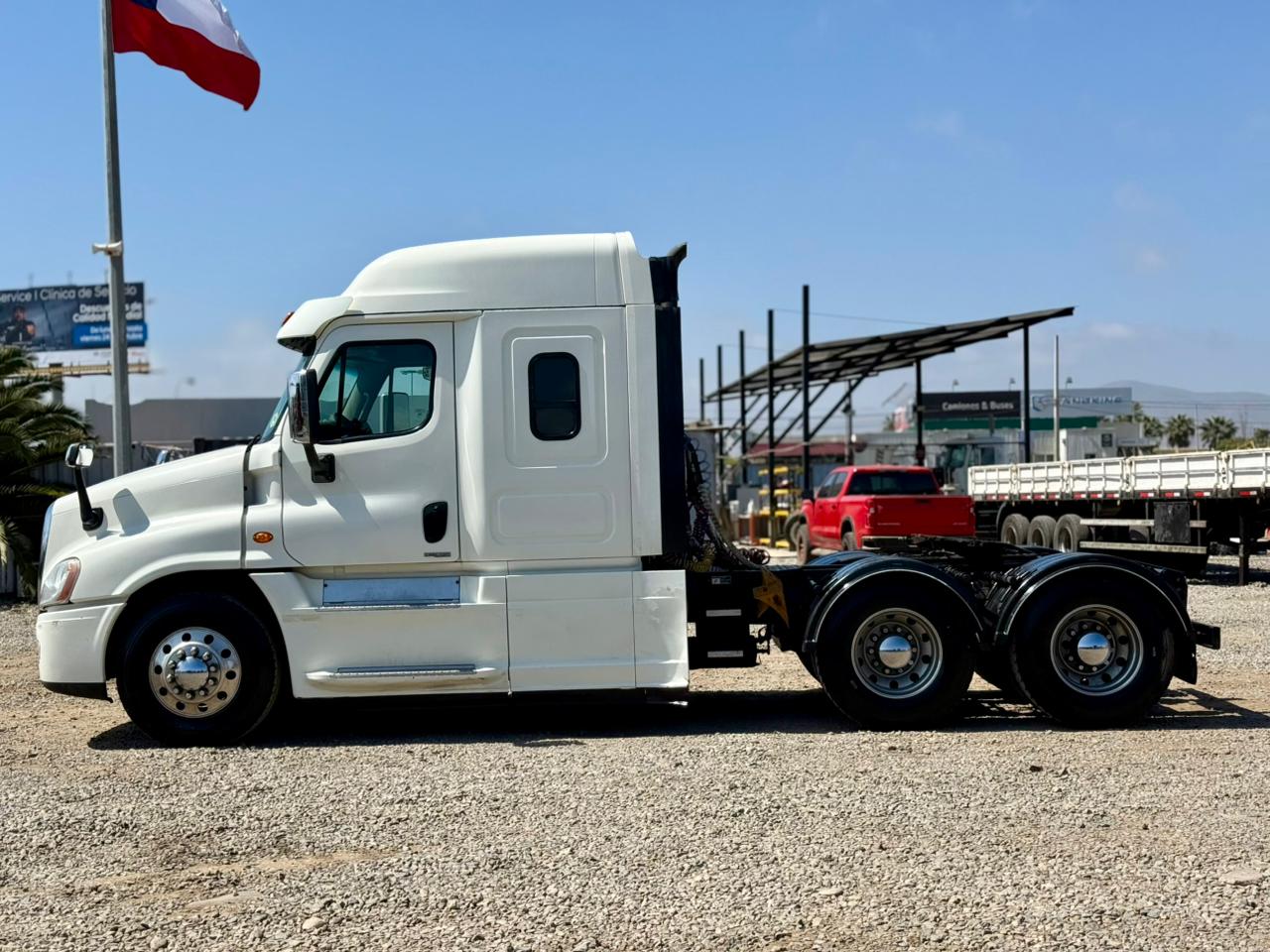 2016 Tractocamión Freightliner Cascadia Evolution 125SLP con Kit Hidráulico - Imagen 7