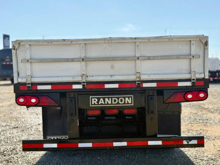 2019 Semirremolque Randon Rampla Plana 13.5 m con barandas y piñas - Imagen 6