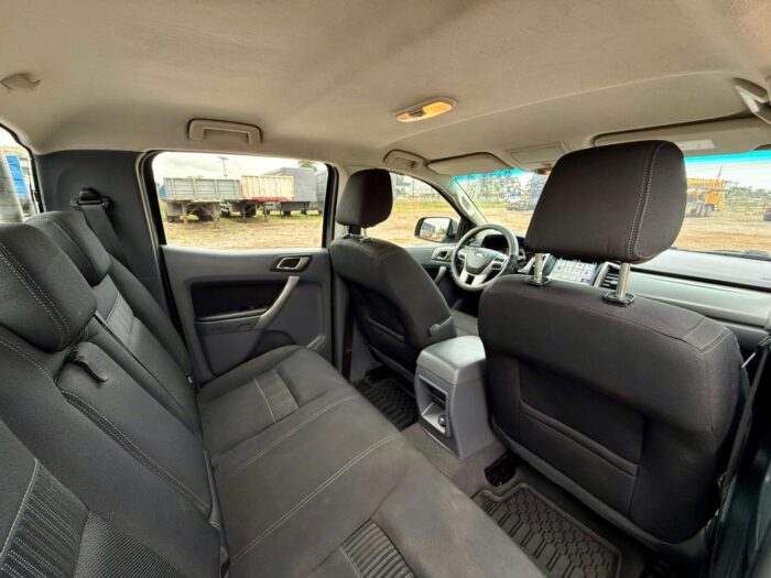 2020 Camioneta Ford Ranger XLT 3.2 4x4 – Doble Cabina - Imagen 14