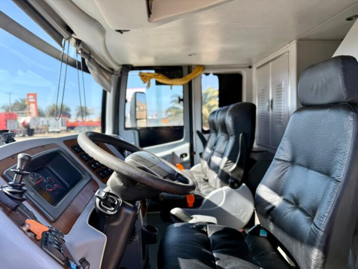 LIQUIDACIÓN - 2014 Bus Volvo B420R - 2 Pisos, capacidad para 56 pasajeros con baño - OPERATIVO - Imagen 11