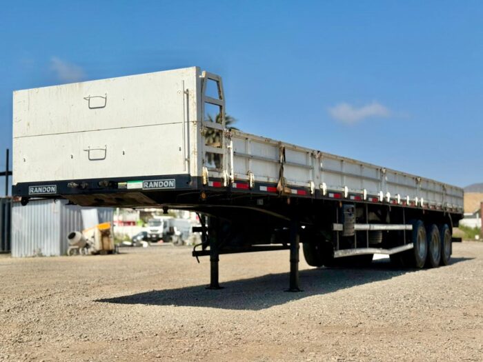 2019 Semirremolque Randon Rampla Plana 13.5 m con barandas y piñas - Imagen 9