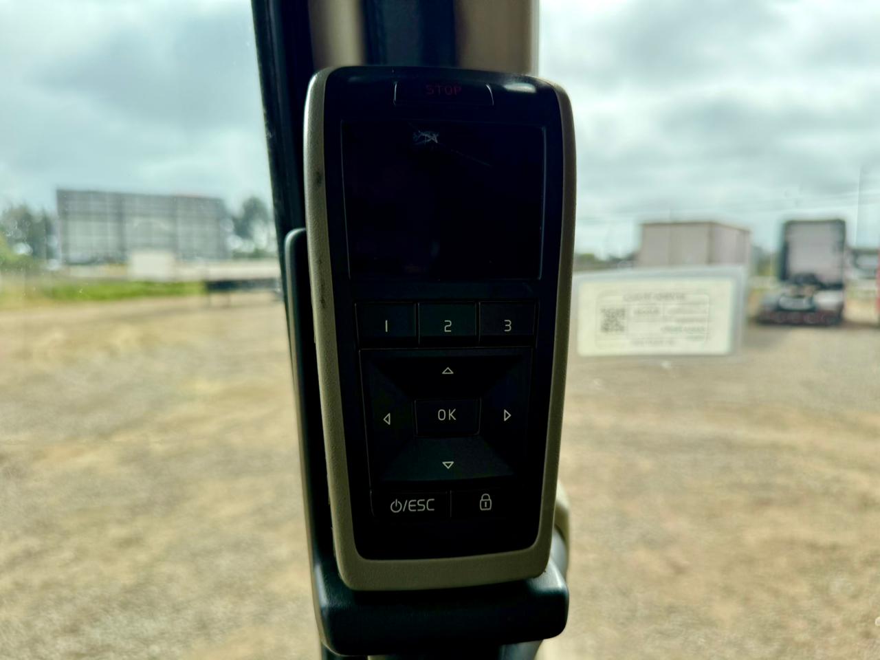 2022 Tractocamion Volvo FMX 460 - 6x4 Desconectable - SEMINUEVO - Imagen 17