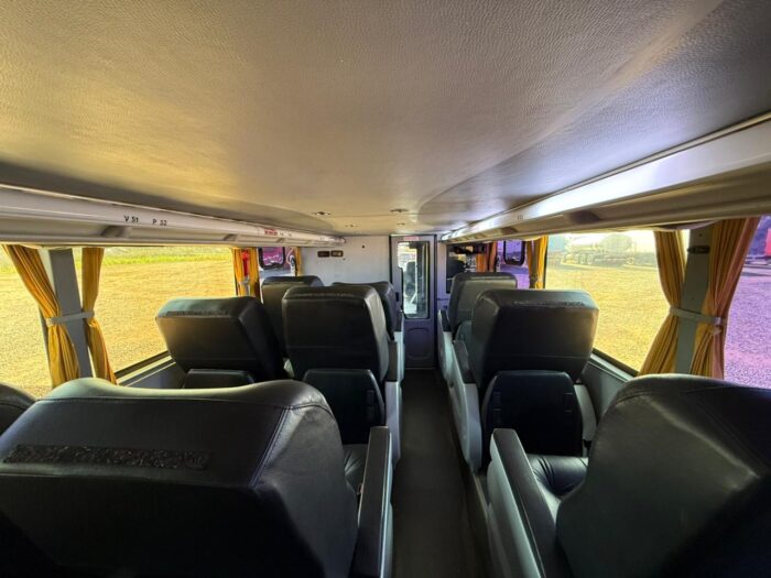 LIQUIDACIÓN - 2014 Bus Volvo B420R - 2 Pisos, capacidad para 56 pasajeros con baño - OPERATIVO - Imagen 19