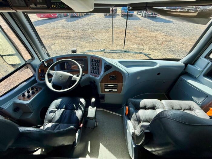 LIQUIDACIÓN - 2014 Bus Volvo B420R - 2 Pisos, capacidad para 56 pasajeros con baño - OPERATIVO - Imagen 14