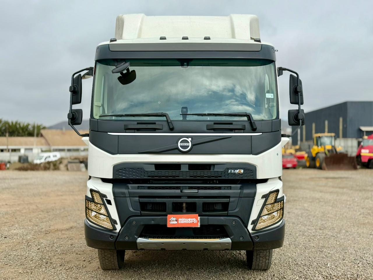 2022 Tractocamion Volvo FMX 460 - 6x4 Desconectable - SEMINUEVO - Imagen 3