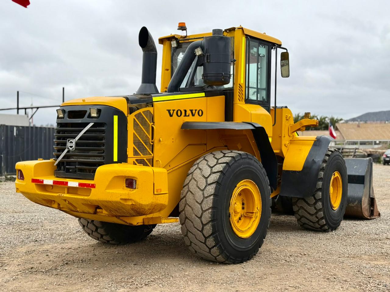 2013 Cargador Frontal Volvo L120F - Cap 3,4m3 - Operativo - Imagen 4