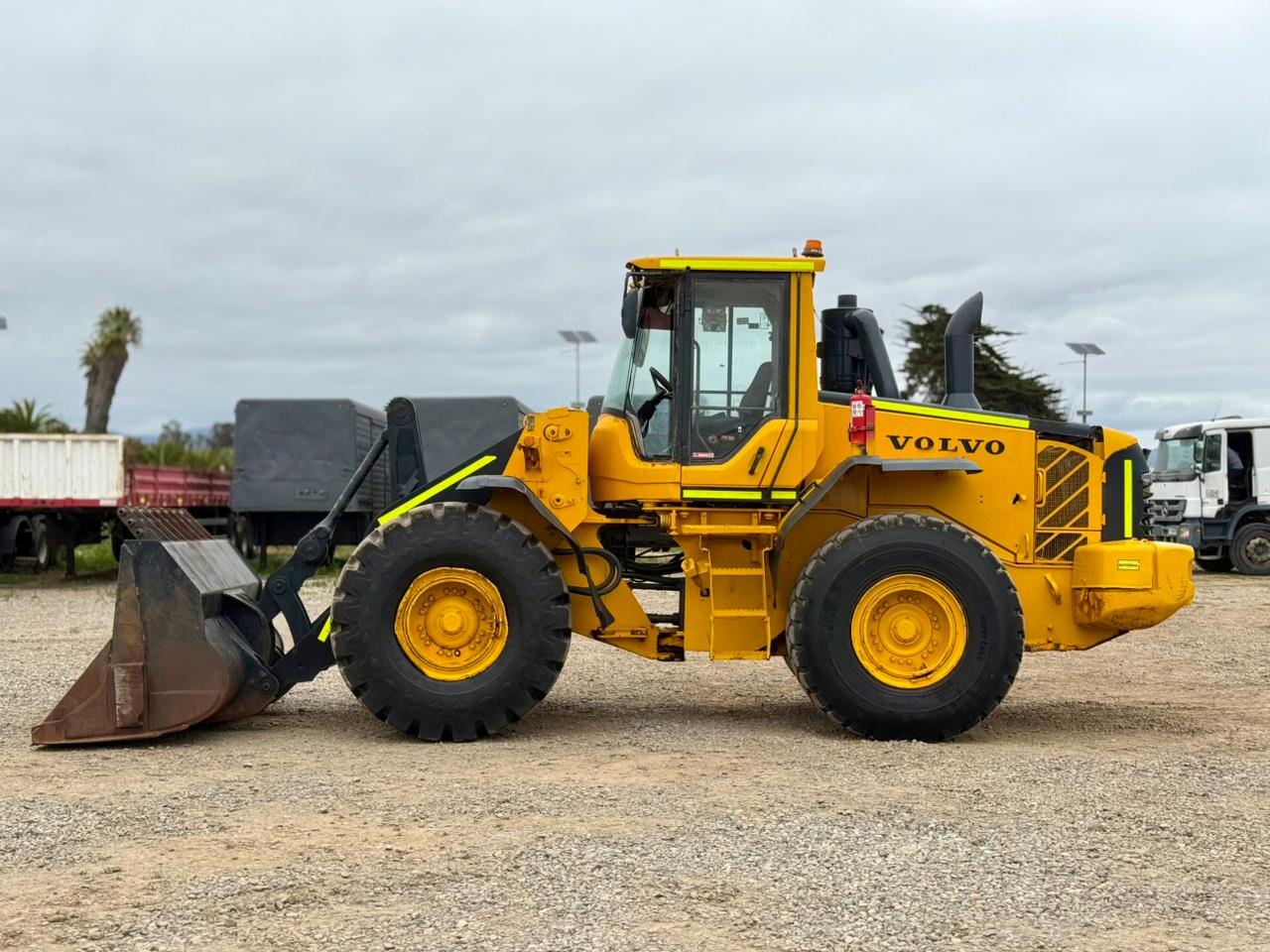 2013 Cargador Frontal Volvo L120F - Cap 3,4m3 - Operativo - Imagen 8