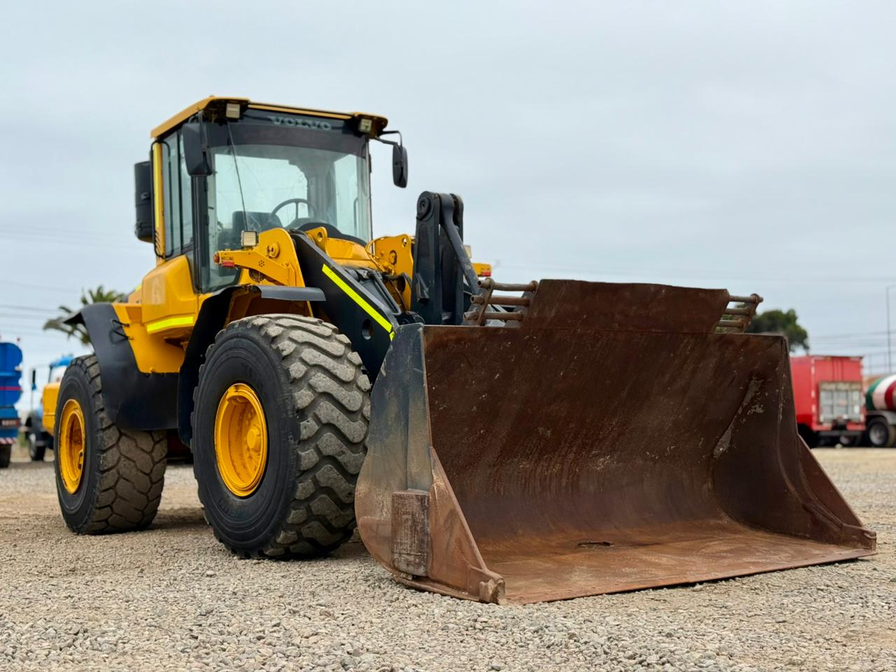 2013 Cargador Frontal Volvo L120F - Cap 3,4m3 - Operativo - Imagen 9