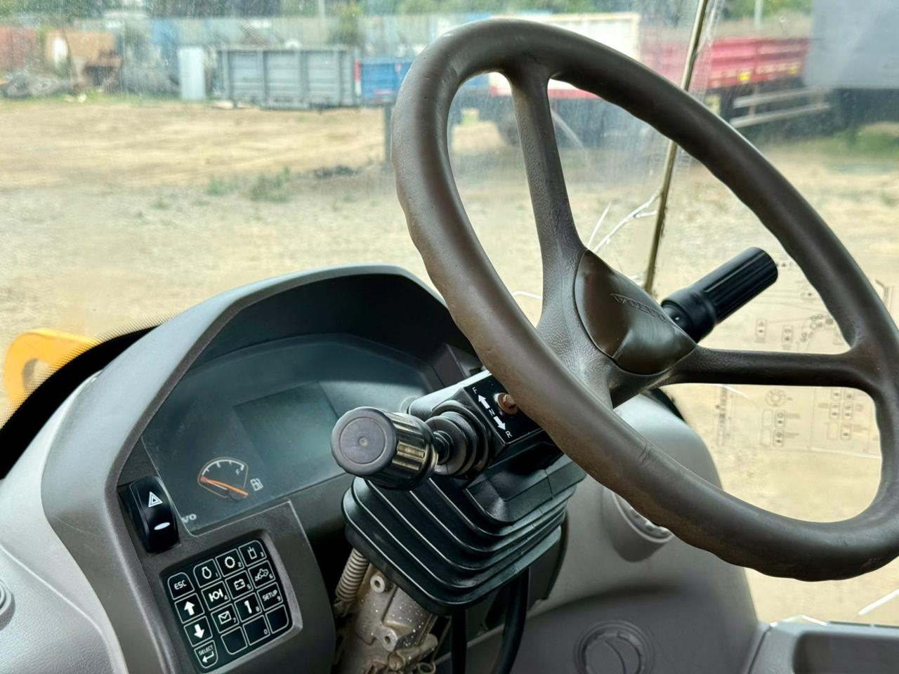 2013 Cargador Frontal Volvo L120F - Cap 3,4m3 - Operativo - Imagen 11