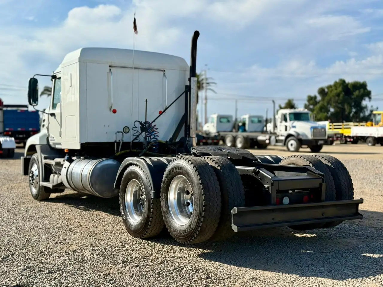 2019 Tractocamión Mack CXU613e Pinnacle 6x2 con Kit Hidráulico – Muy buen estado - Imagen 6