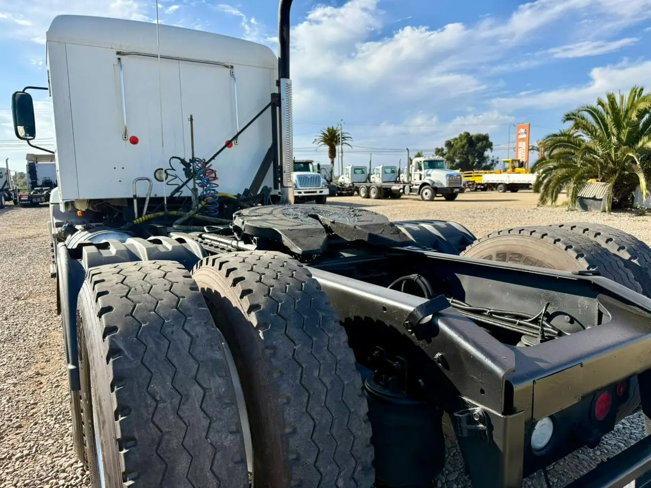 2019 Tractocamión Mack CXU613e Pinnacle 6x2 con Kit Hidráulico – Muy buen estado - Imagen 15