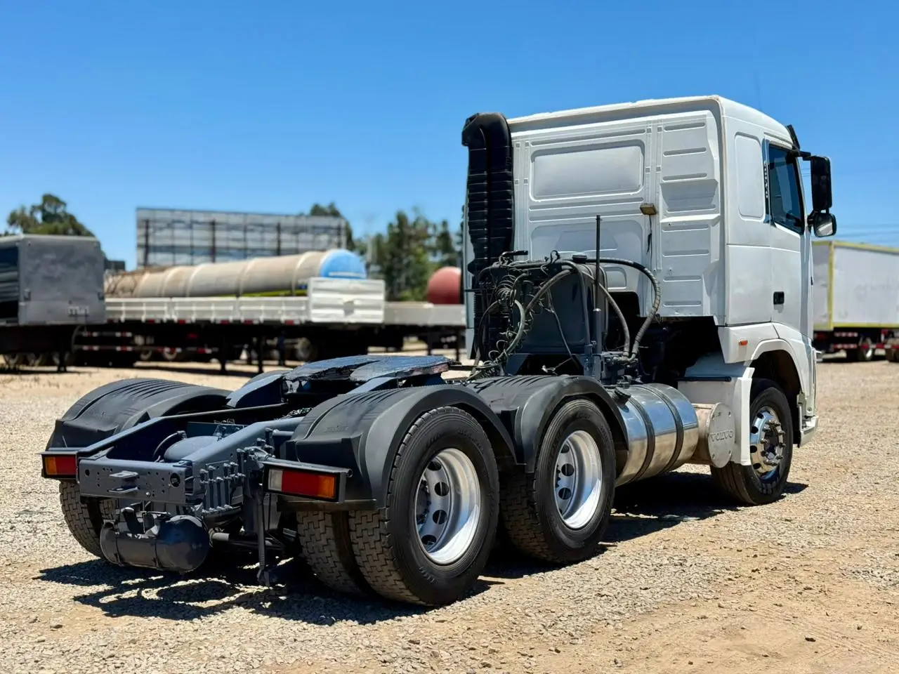 2012 Tractocamión Volvo FH 480 con Kit Hidráulico – 6x4 - Automático - Imagen 4