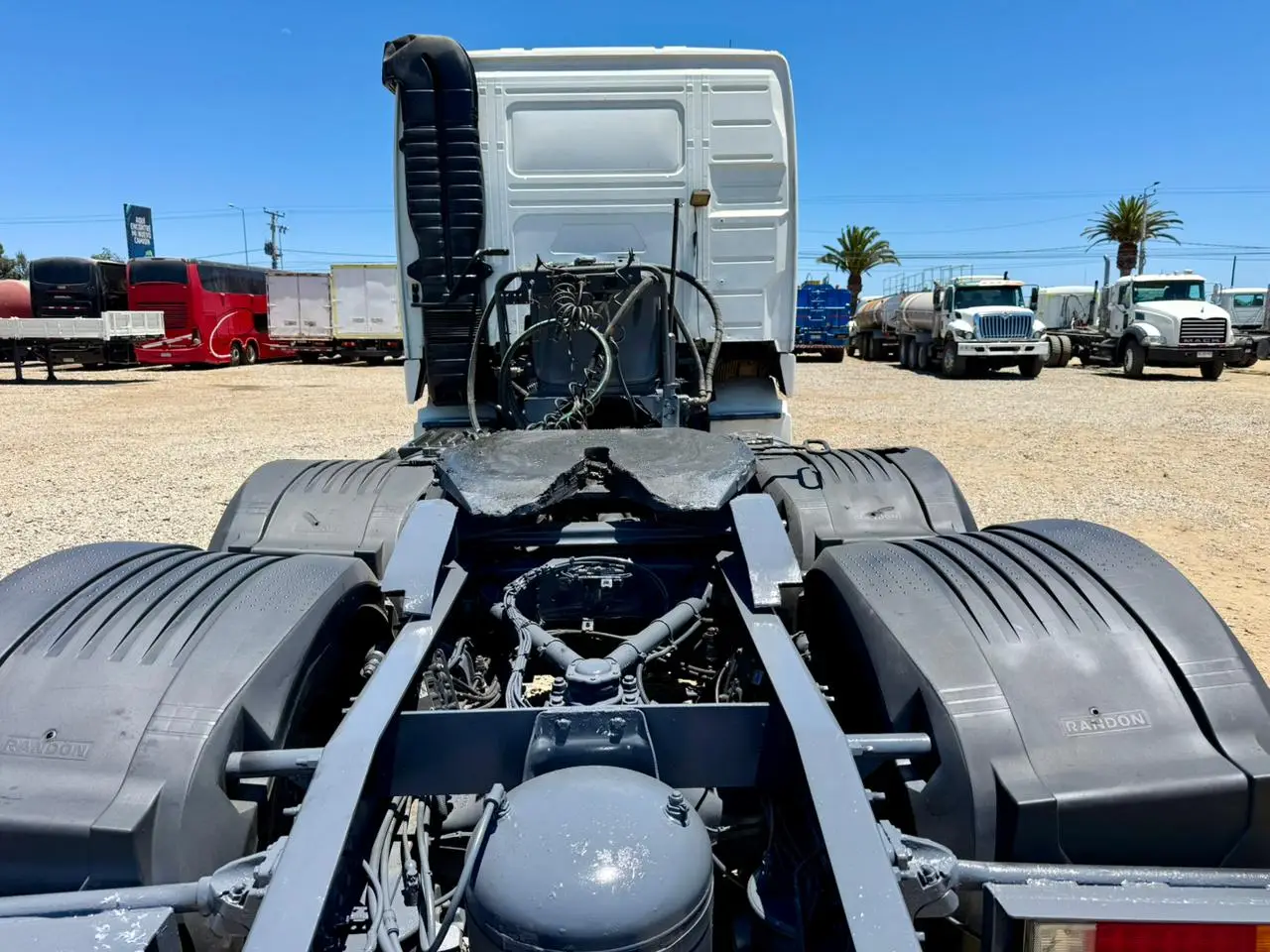 2012 Tractocamión Volvo FH 480 con Kit Hidráulico – 6x4 - Automático - Imagen 7