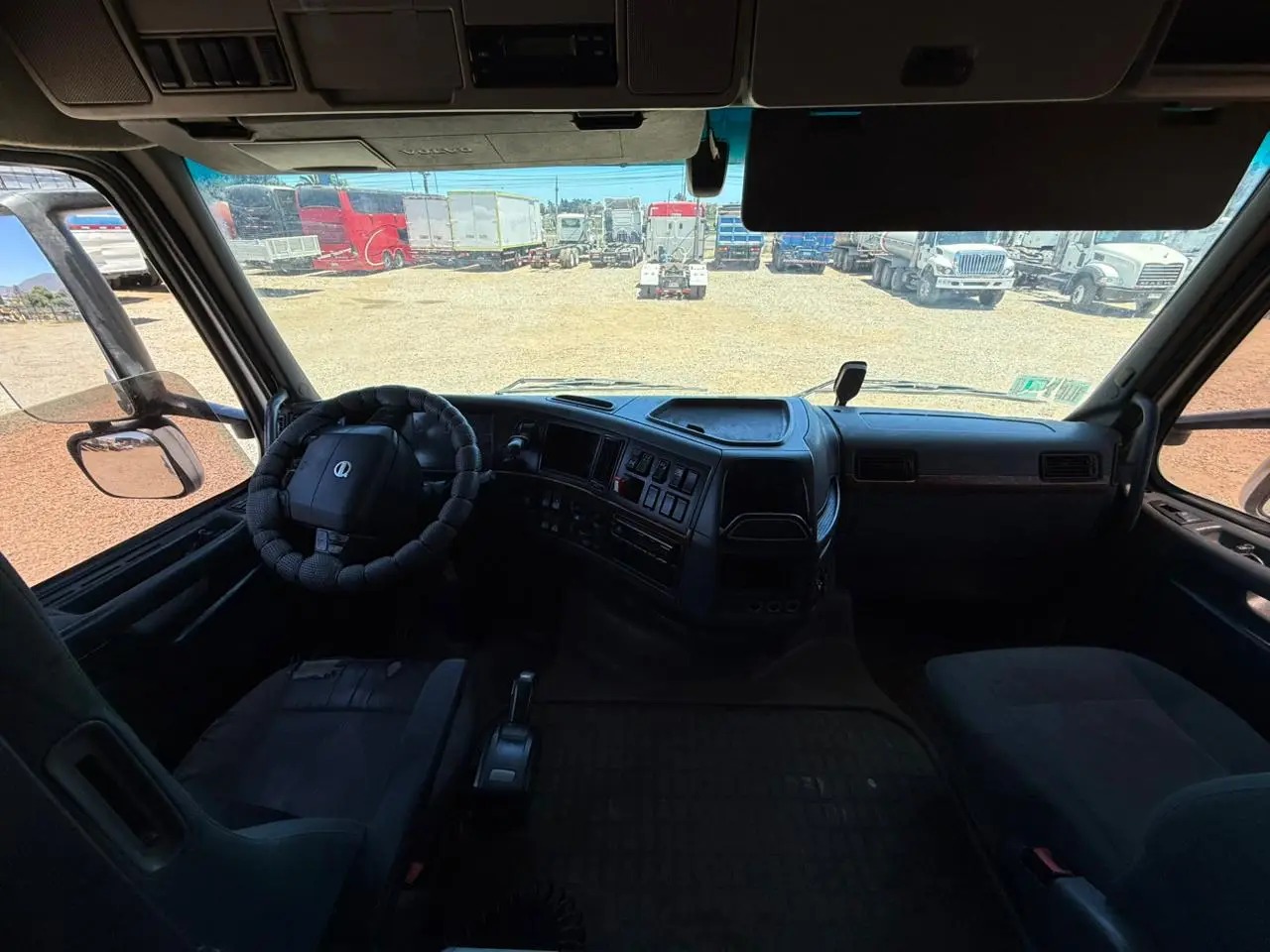 2012 Tractocamión Volvo FH 480 con Kit Hidráulico – 6x4 - Automático - Imagen 12