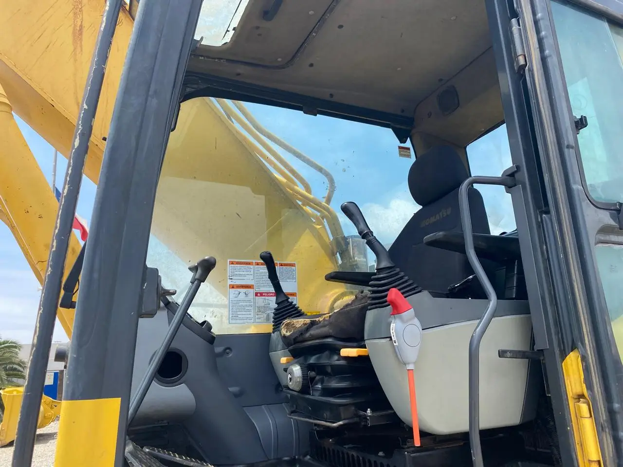 2013 Excavadora Komatsu PC 300LC - Operativa - Imagen 12