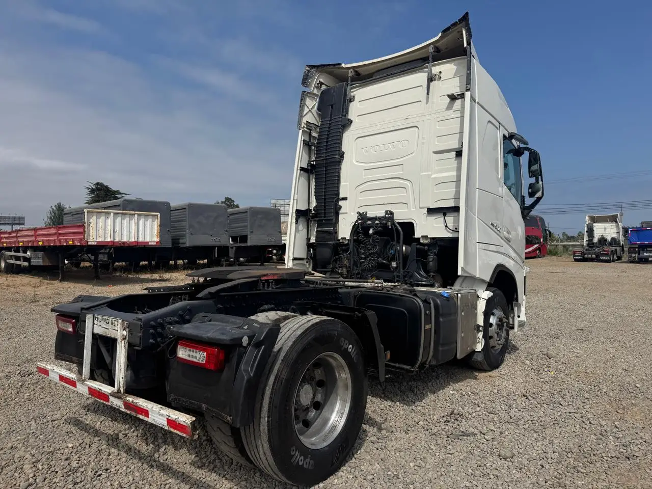 2019 Tractocamión Volvo FH con Kit Hidráulico – 4X2 - Automático - Imagen 17