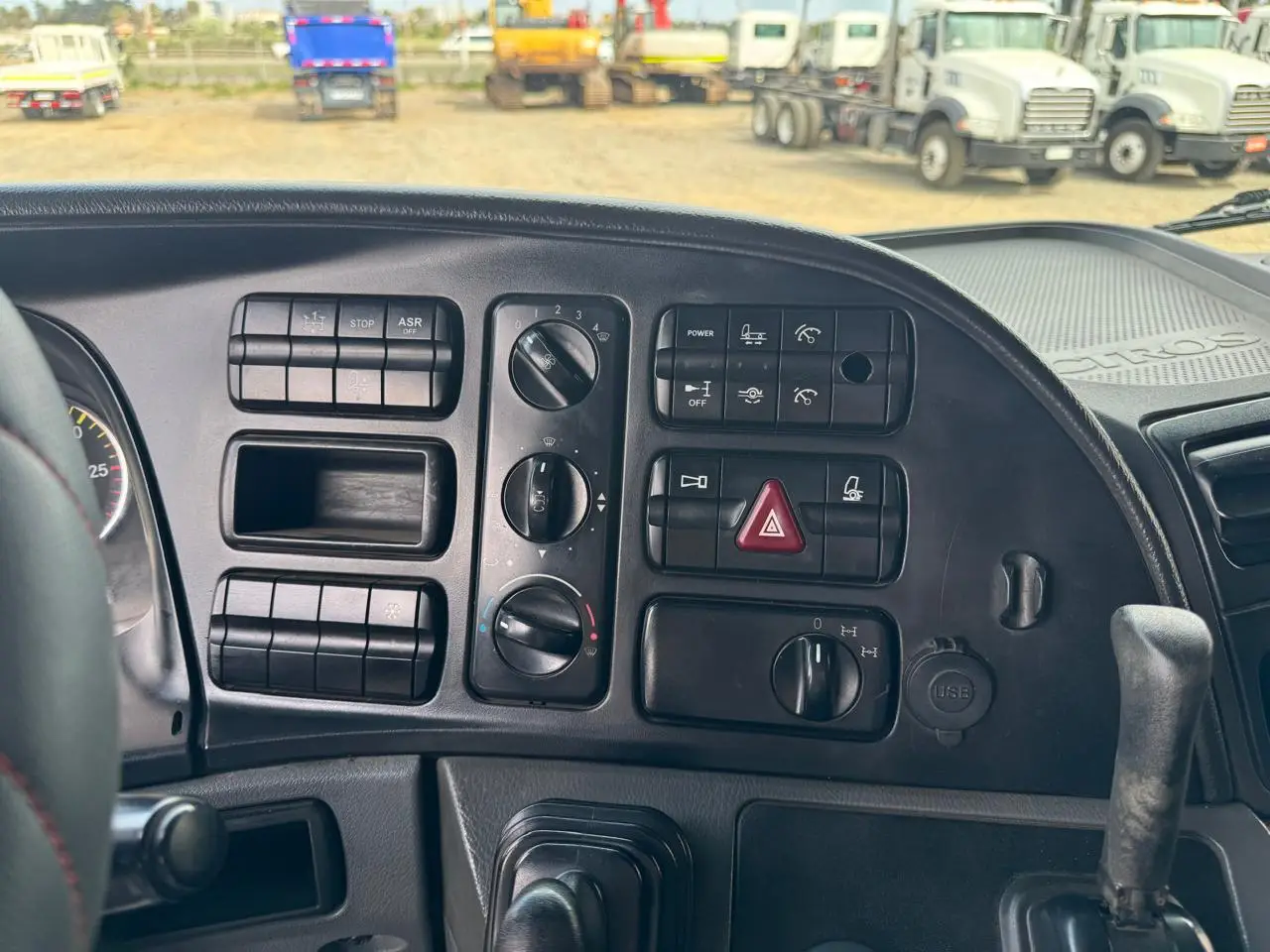 2013 Tractocamión Mercedes Benz Actros 2644 LS – Automático - Imagen 11