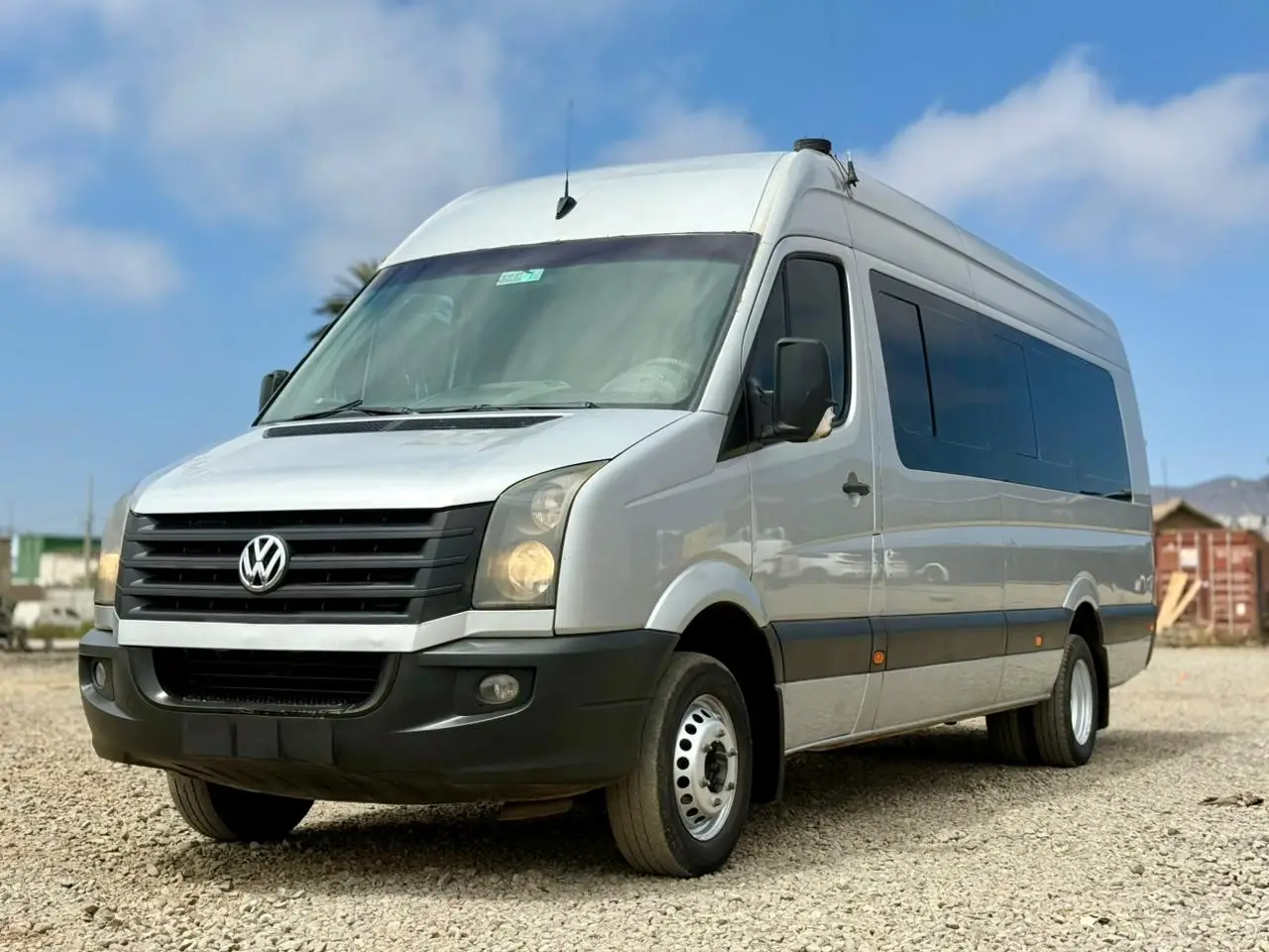 2015 Minibus Volkswagen Crafter 2.0 para 17 pasajeros – Operativo - Imagen 8