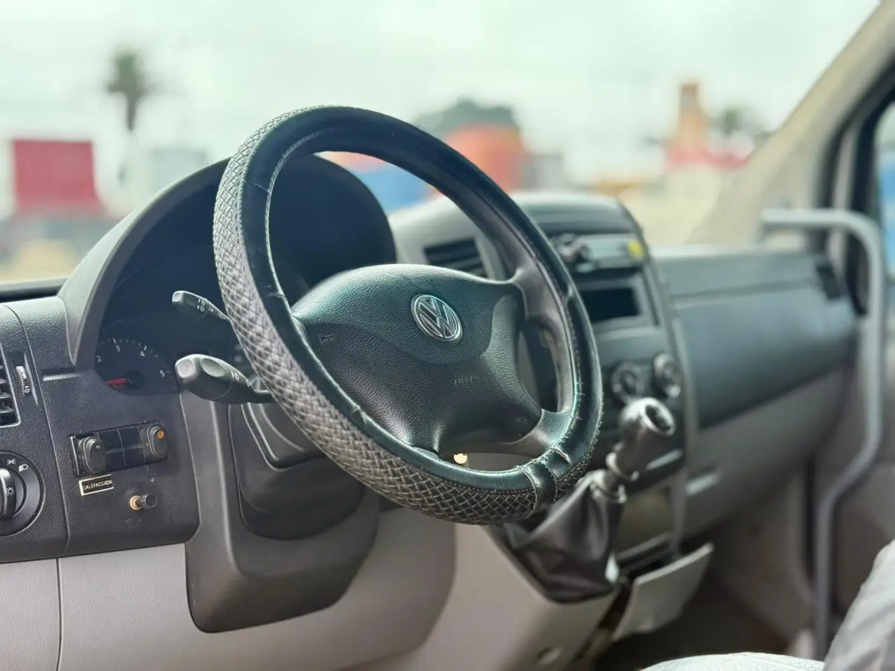 2015 Minibus Volkswagen Crafter 2.0 para 17 pasajeros – Operativo - Imagen 14