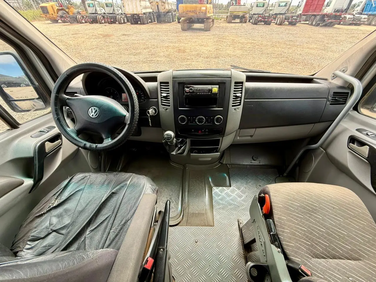 2015 Minibus Volkswagen Crafter 2.0 para 17 pasajeros – Operativo - Imagen 16