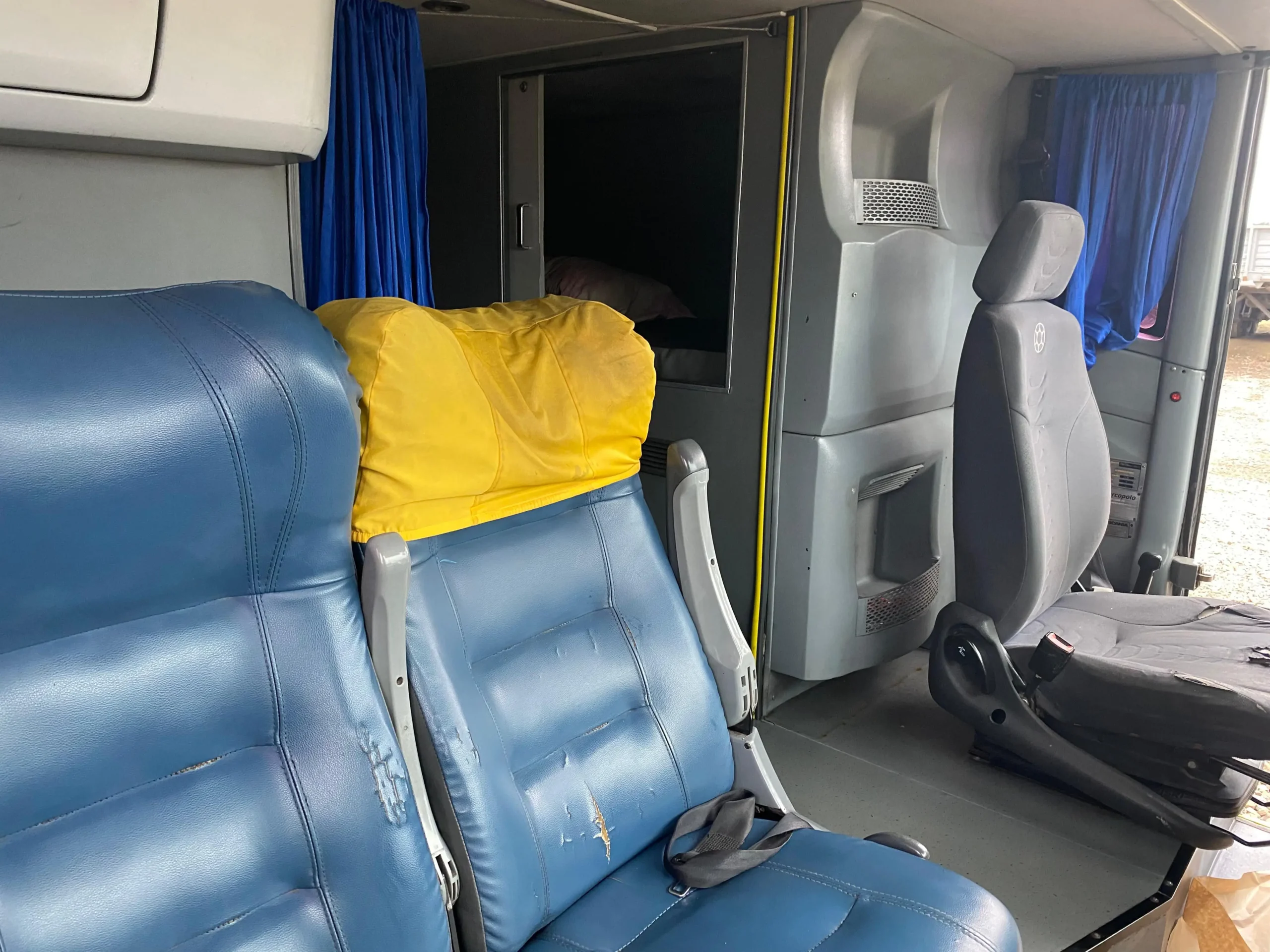 2013 Bus Scania K410 Salón Cama 43 Pasajeros – 2 pisos – Carroceria Marcopolo G7 - Imagen 4