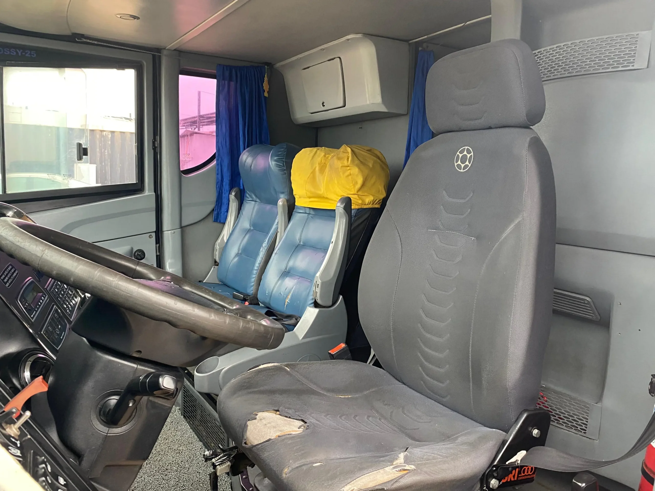 2013 Bus Scania K410 Salón Cama 43 Pasajeros – 2 pisos – Carroceria Marcopolo G7 - Imagen 5