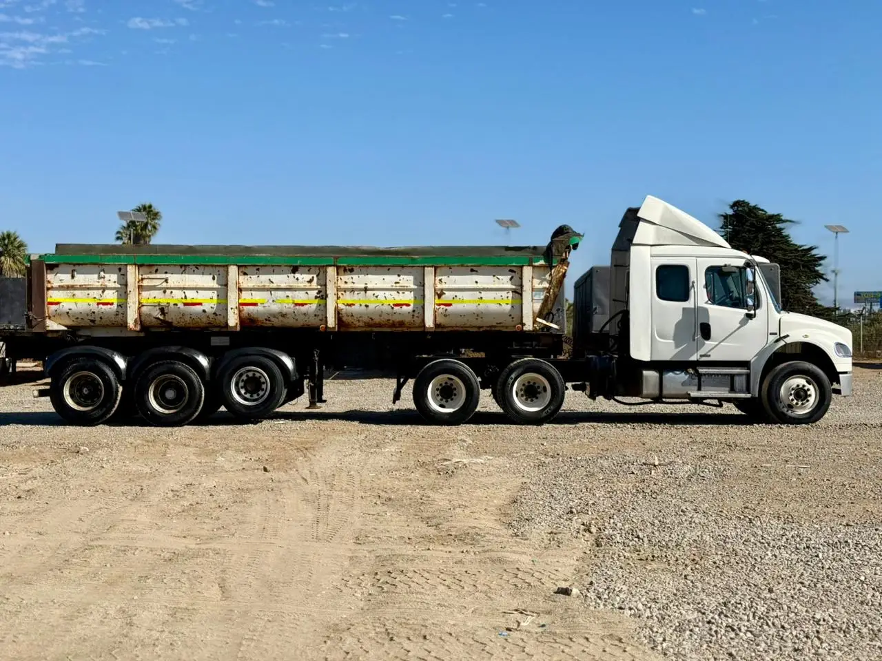 2012 Semiremolque Batea Randon 20m3 con encarpe manual - Imagen 10