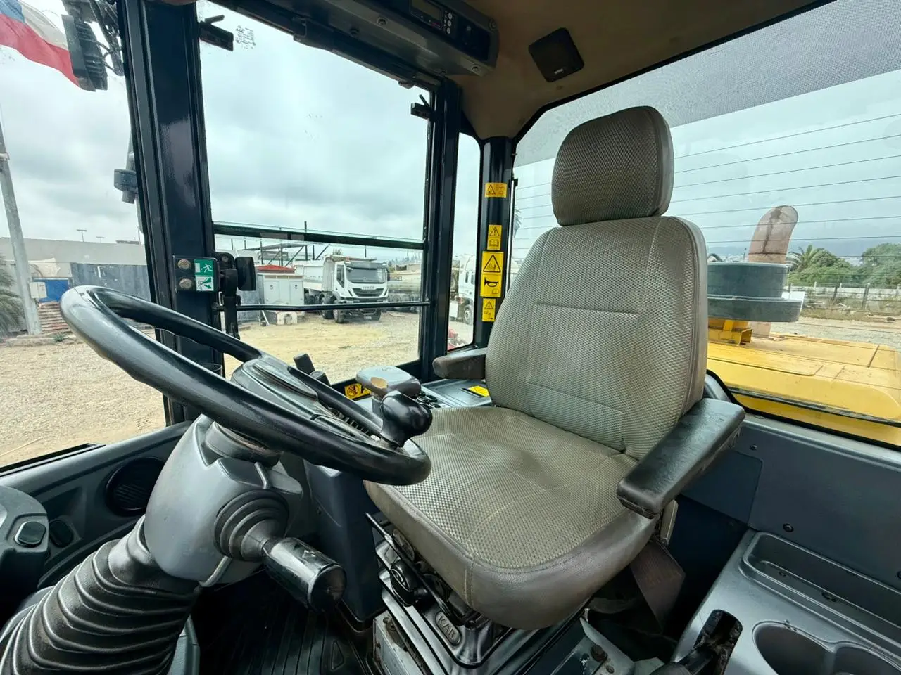 2019 Cargador Frontal Komatsu WA320 – Balde de 2,6m3 - Imagen 6