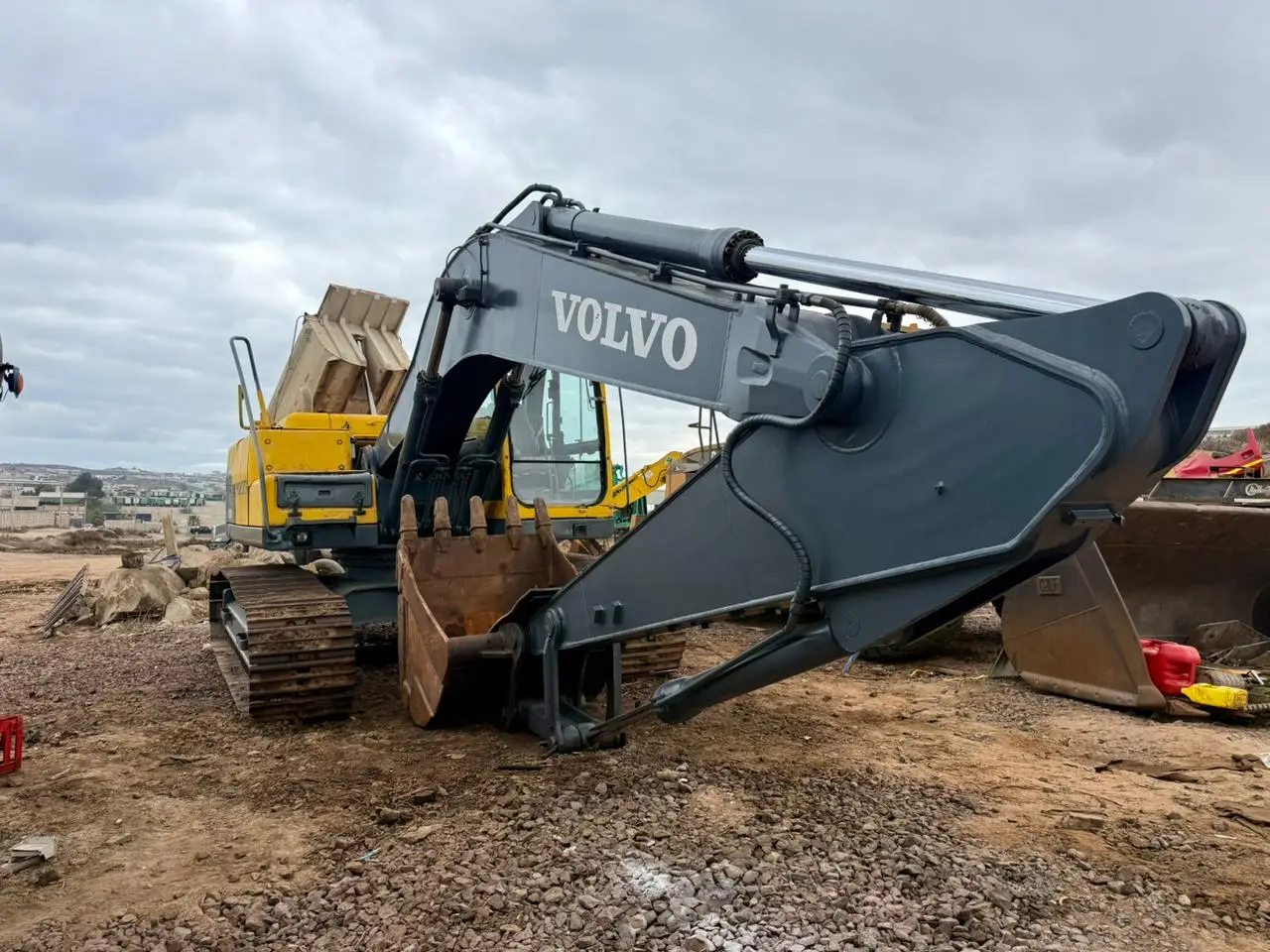 2009 Excavadora Volvo EC210BLC – 8.000 hrs -OPORTUNIDAD - Imagen 5