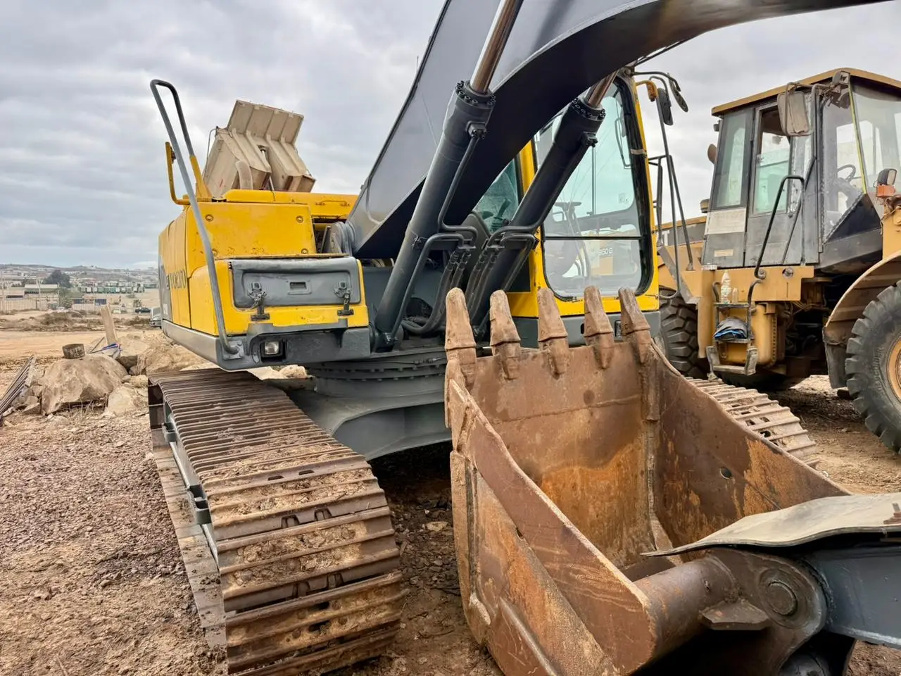 2009 Excavadora Volvo EC210BLC – 8.000 hrs -OPORTUNIDAD - Imagen 11