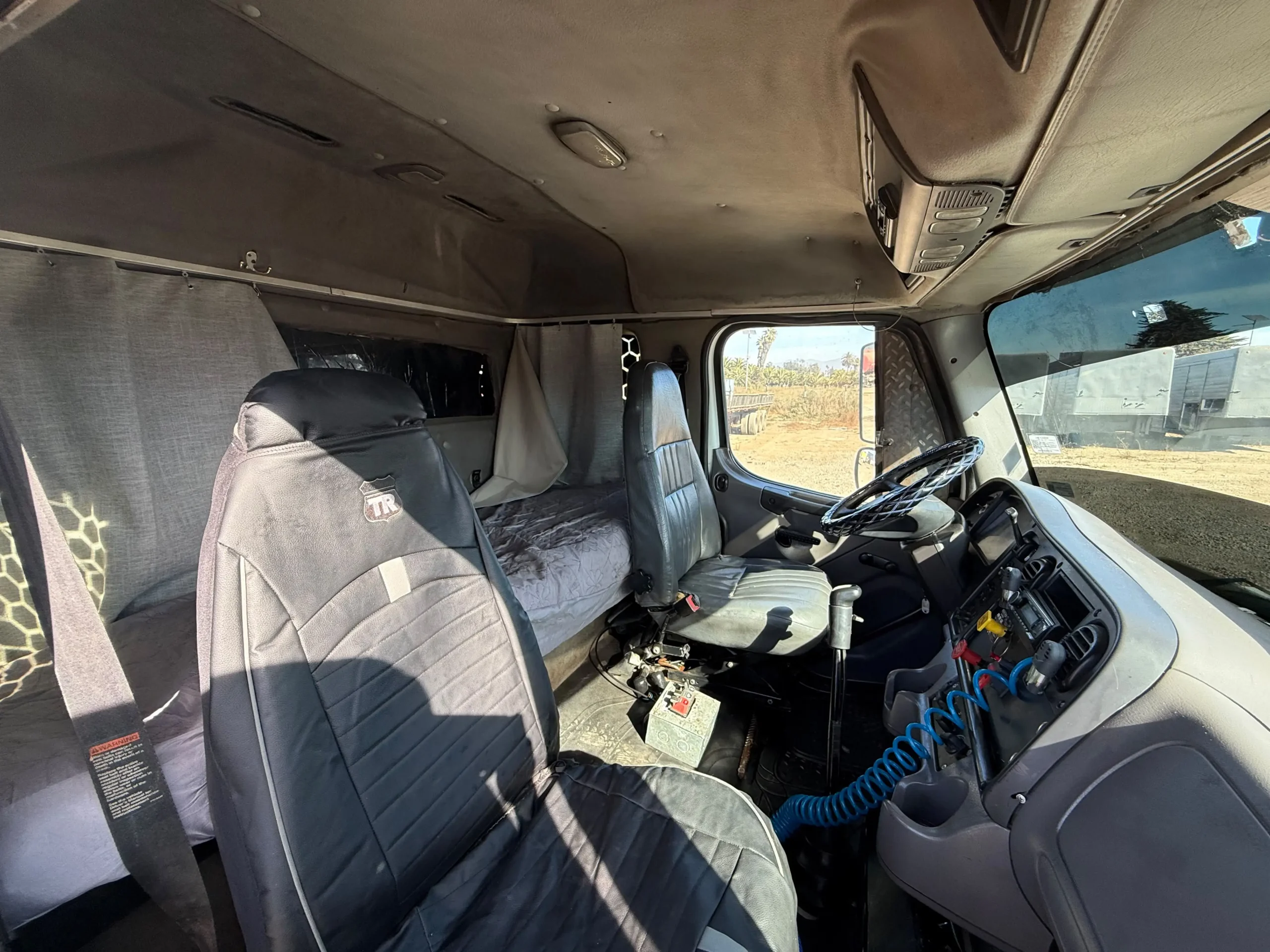 2011 Tractocamión Freightliner M2 112 – con Kit Hidráulico - Imagen 20