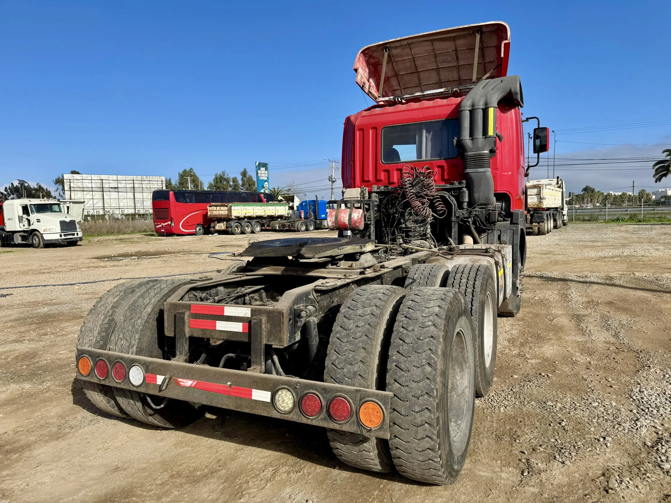 2009 Tractocamión Hyundai HD 1000 6x4 – 410 HP - Imagen 5