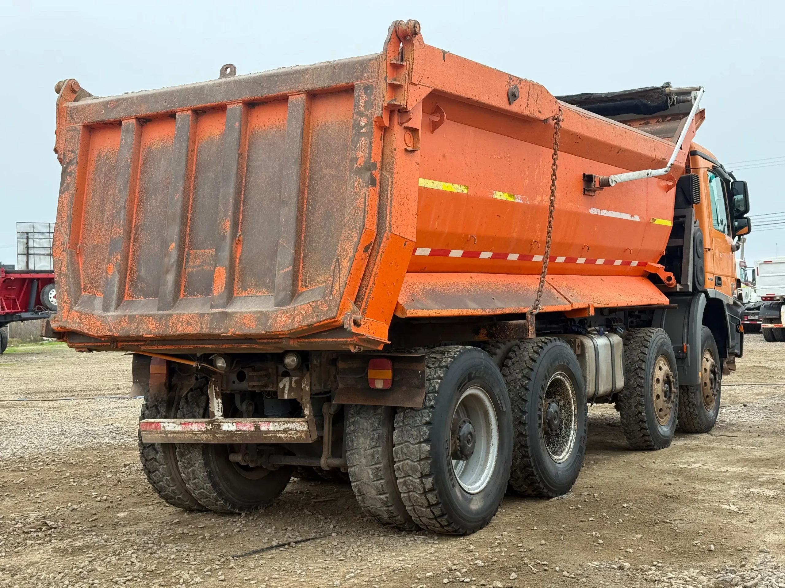 2014 Camión Mercedes Benz Actros 4144K Tolva 20m3 - Imagen 7