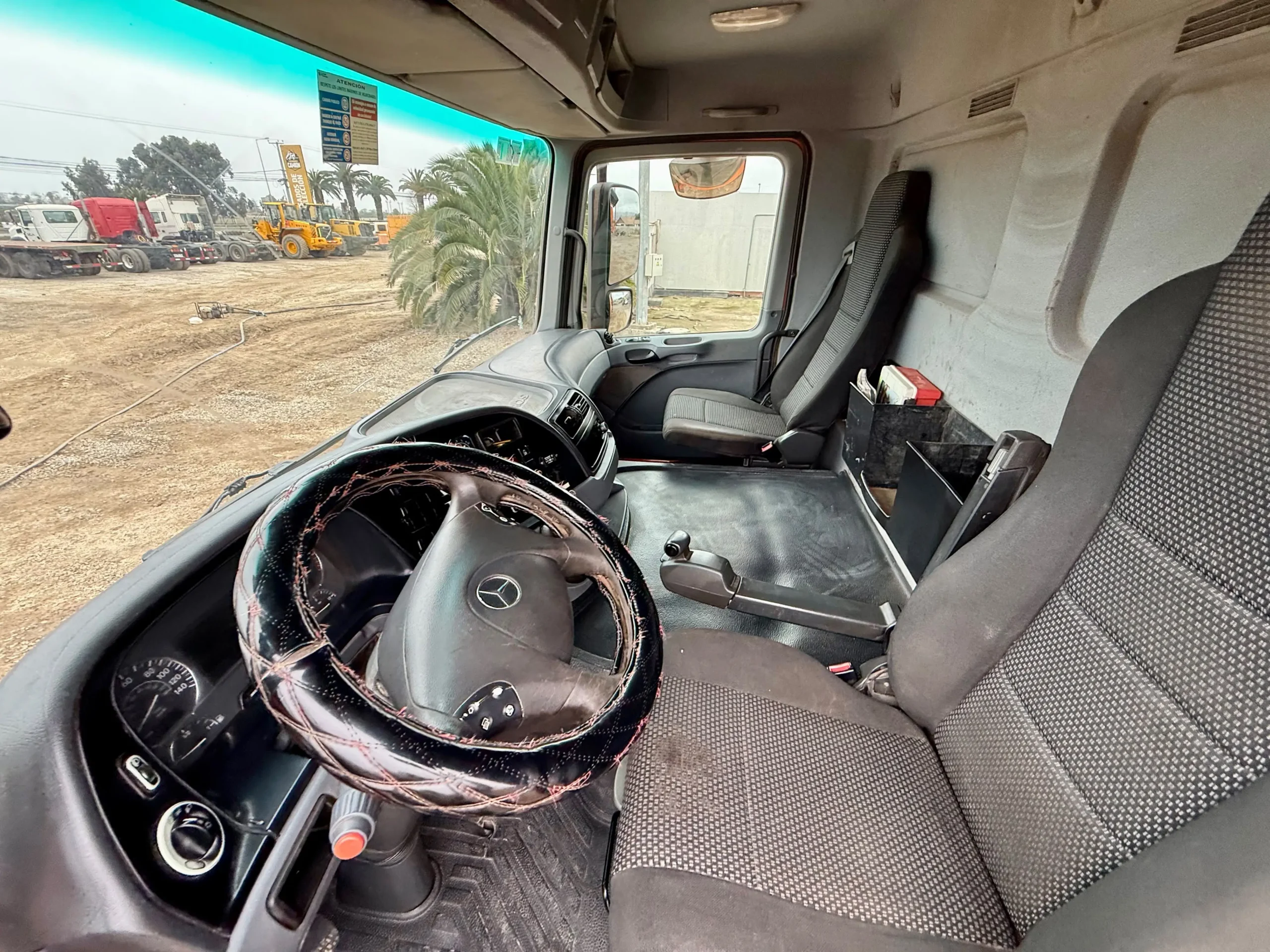 2014 Camión Mercedes Benz Actros 4144K Tolva 20m3 - Imagen 9