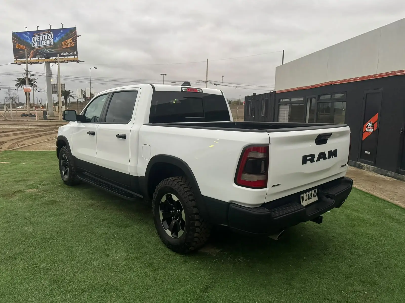 2024 Camioneta RAM 1500 Rebel 5.7 - Imagen 6