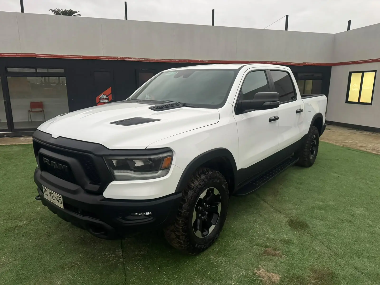 2024 Camioneta RAM 1500 Rebel 5.7 - Imagen 9