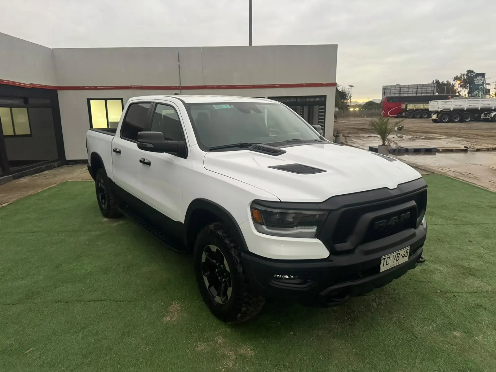 2024 Camioneta RAM 1500 Rebel 5.7 - Imagen 11