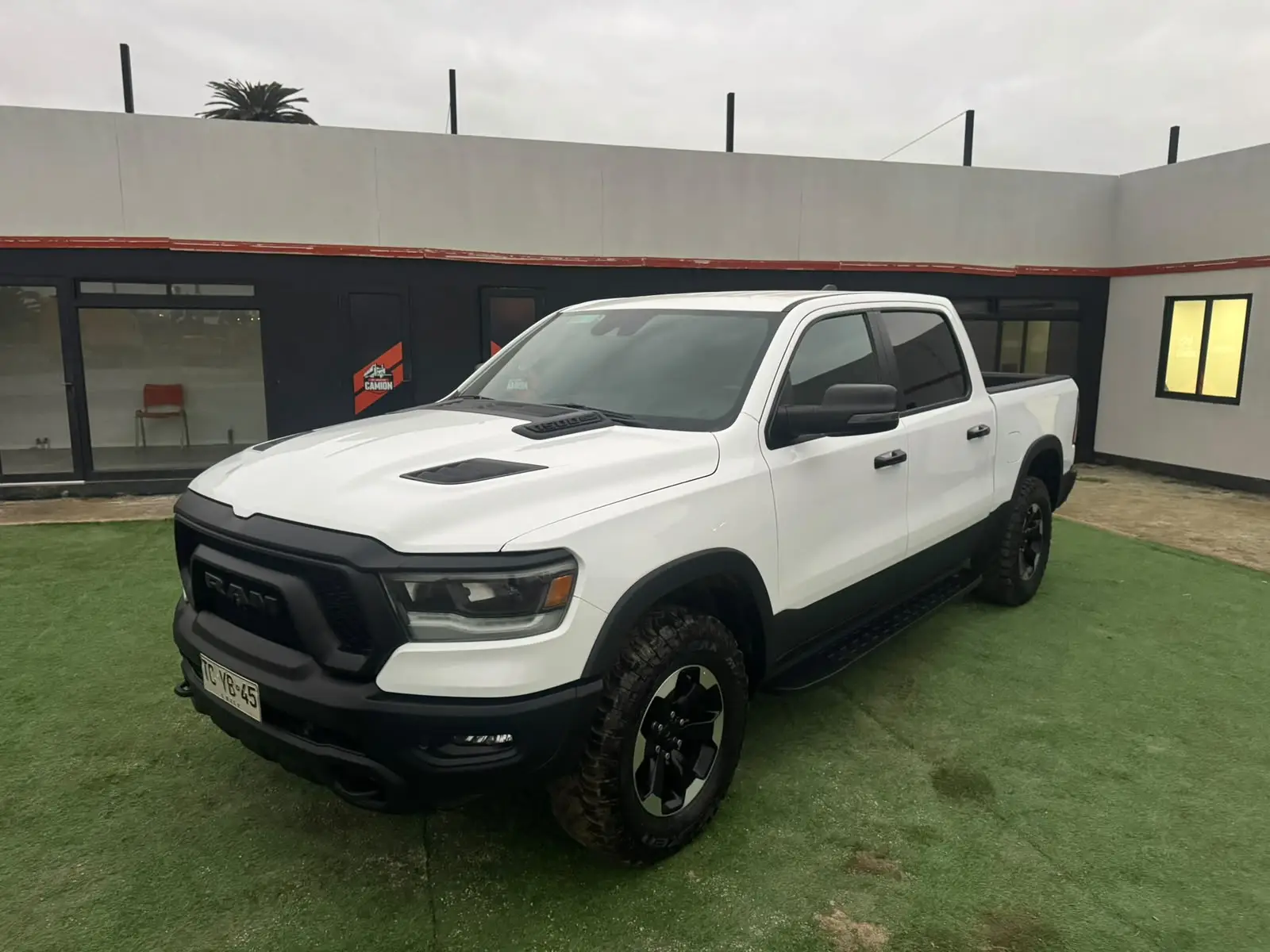2024 Camioneta RAM 1500 Rebel 5.7 - Imagen 12